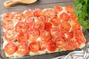 Картошка по-французски с помидорами