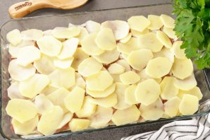 Картошка по-французски с помидорами