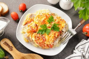 Картошка по-французски с помидорами