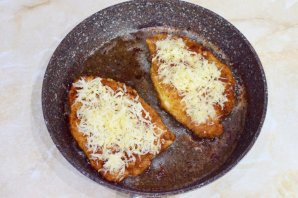 Отбивные из индейки с сыром Отбивные из индейки с сыром