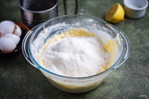 Простой и вкусный кекс