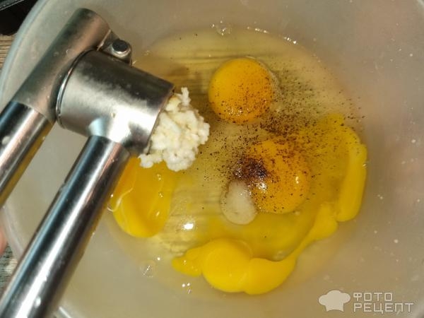 Рецепт: Салат из морской капусты "Японский" - С мясом и омлетом.