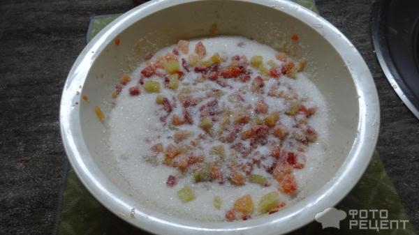 Рецепт: Сладко-острая приправа из перцев - Очень вкусная приправа.