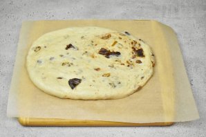 Рождественский дрожжевой штоллен