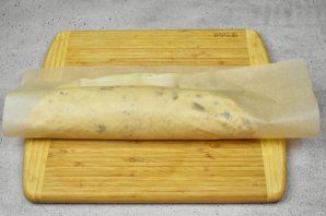 Рождественский дрожжевой штоллен