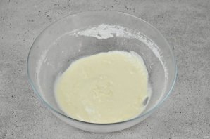 Рождественский дрожжевой штоллен