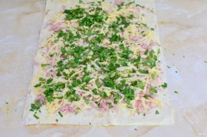 Рулет из лаваша с колбасой Рулет из лаваша с колбасой