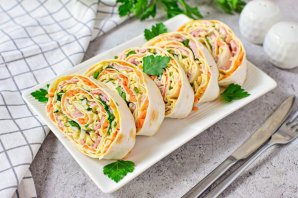 Рулет из лаваша с колбасой Рулет из лаваша с колбасой