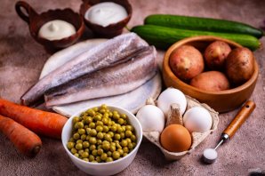 Салат "Оливье" с рыбой Салат "Оливье" с рыбой