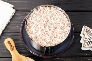 Салат слоеный с креветками